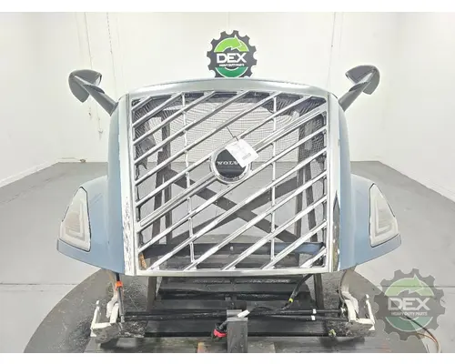 VOLVO VNL Hood