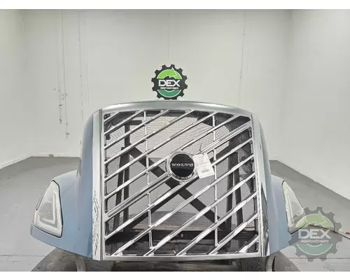 VOLVO VNL Hood