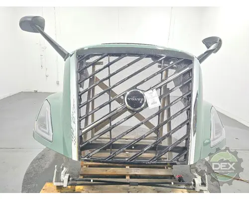 VOLVO VNL Hood