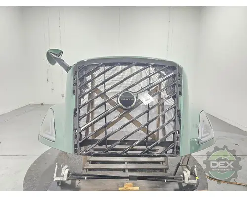 VOLVO VNL Hood