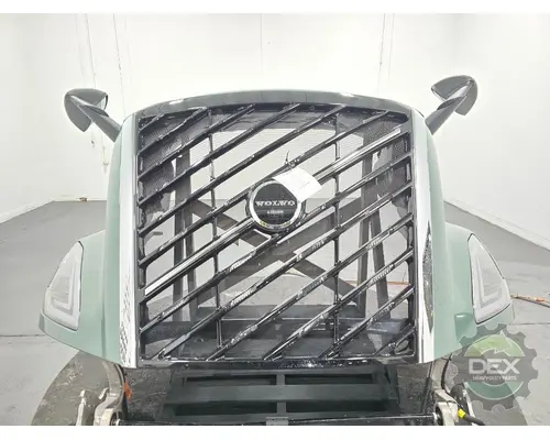 VOLVO VNL Hood