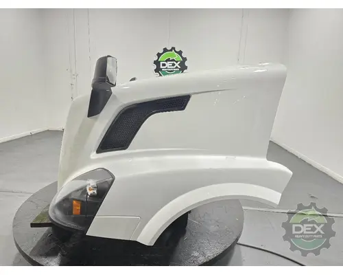 VOLVO VNL Hood