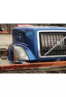 VOLVO VNL Hood