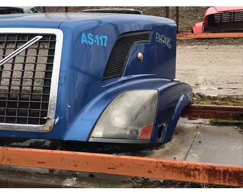 VOLVO VNL Hood