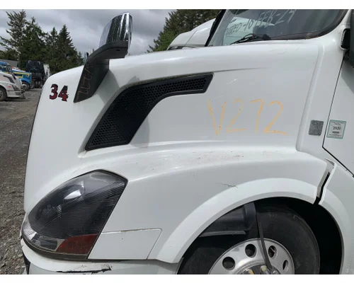 VOLVO VNL Hood