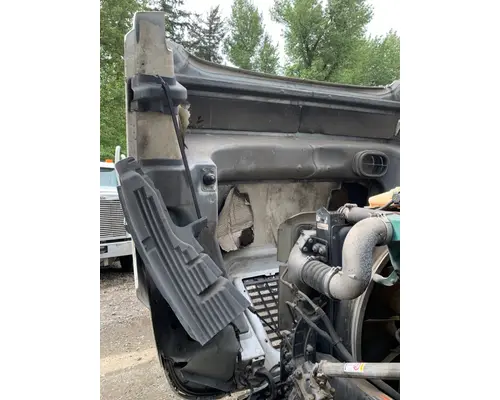 VOLVO VNL Hood
