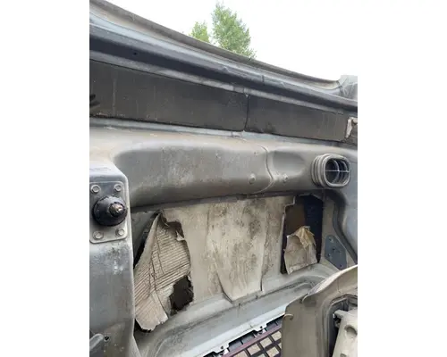 VOLVO VNL Hood