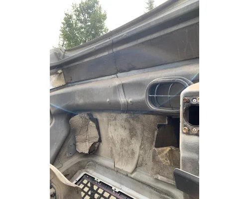 VOLVO VNL Hood