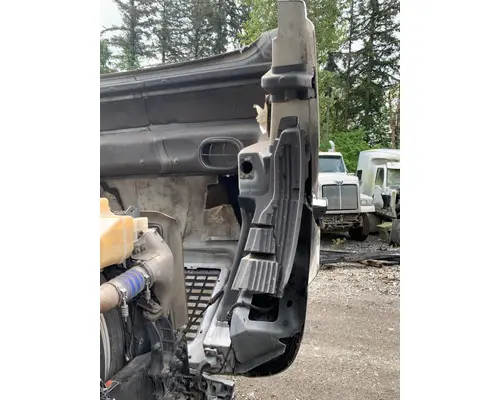 VOLVO VNL Hood