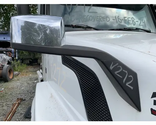 VOLVO VNL Hood