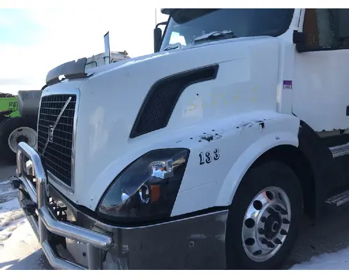 VOLVO VNL Hood
