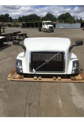 VOLVO VNL Hood