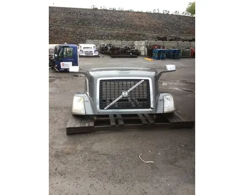 VOLVO VNL Hood