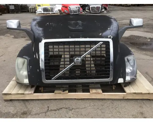 VOLVO VNL Hood