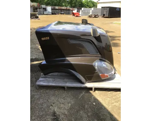 VOLVO VNL Hood