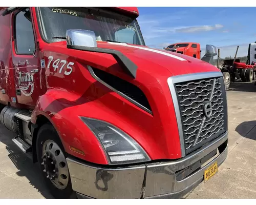 VOLVO VNL Hood