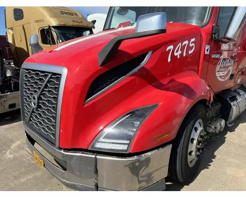 VOLVO VNL Hood