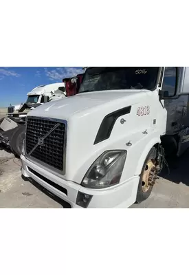 VOLVO VNL Hood