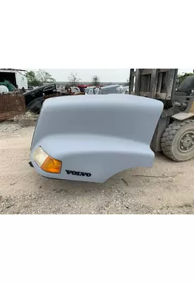 VOLVO VNL Hood