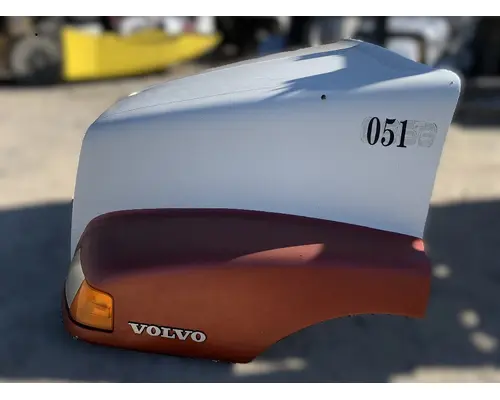 VOLVO VNL Hood