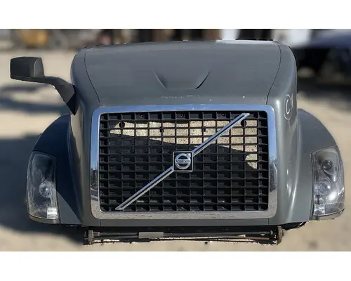 VOLVO VNL Hood