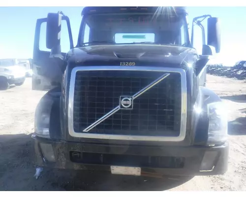 VOLVO VNL Hood