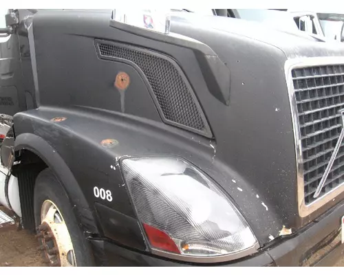 VOLVO VNL Hood