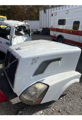 VOLVO VNL Hood