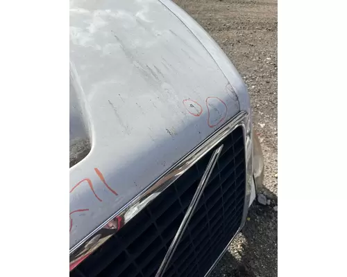 VOLVO VNL Hood
