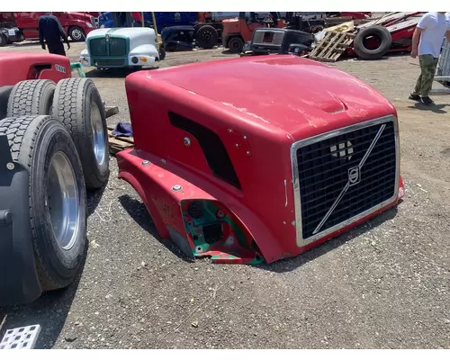 VOLVO VNL Hood