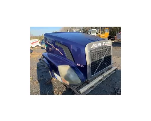 VOLVO VNL Hood