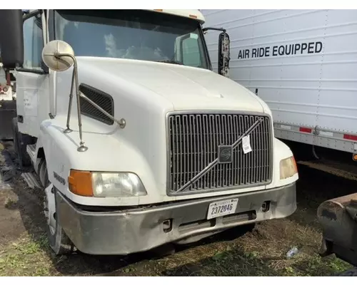 VOLVO VNL Hood