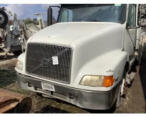 VOLVO VNL Hood