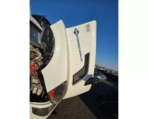 VOLVO VNL Hood