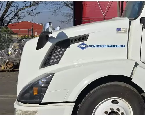 VOLVO VNL Hood