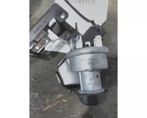 VOLVO VNL IGNITION SWITCH