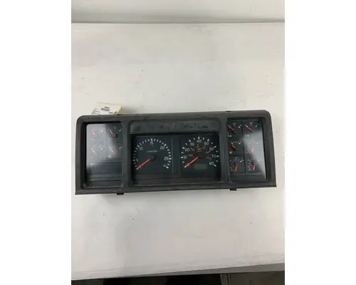 VOLVO VNL INSTRUMENT CLUSTER