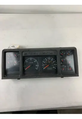 VOLVO VNL INSTRUMENT CLUSTER