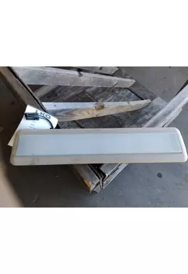 VOLVO VNL INTERIOR CAB LIGHT