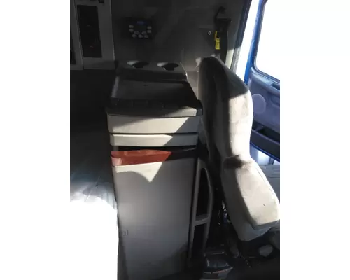 VOLVO VNL INTERIOR CABINET