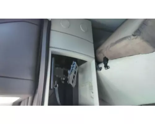VOLVO VNL INTERIOR CABINET
