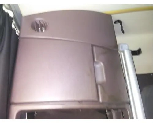 VOLVO VNL INTERIOR CABINET