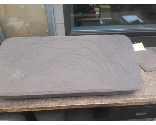 VOLVO VNL INTERIOR PARTS, MISC.