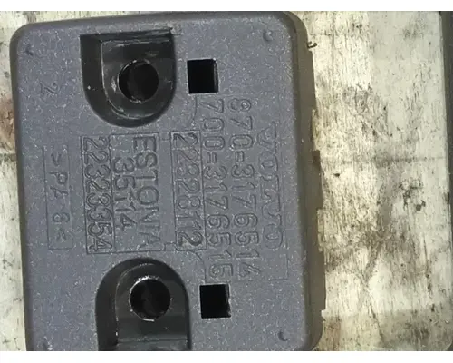 VOLVO VNL INTERIOR SUN VISOR