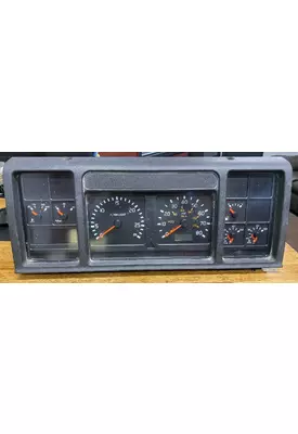 VOLVO VNL Instrument Cluster