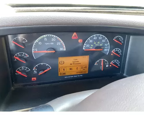 VOLVO VNL Instrument Cluster