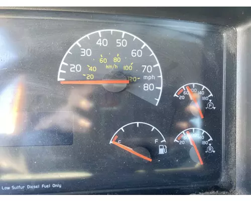 VOLVO VNL Instrument Cluster