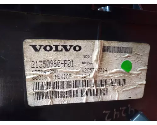 VOLVO VNL Instrument Cluster