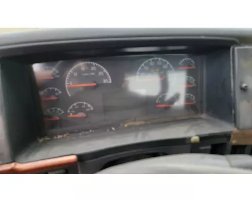 VOLVO VNL Instrument Cluster