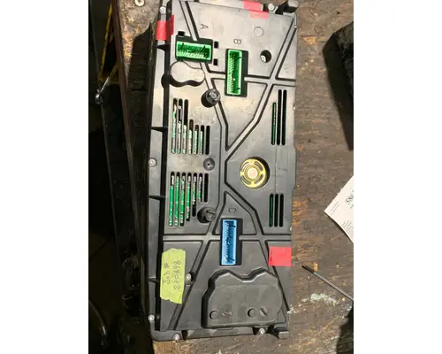 VOLVO VNL Instrument Cluster